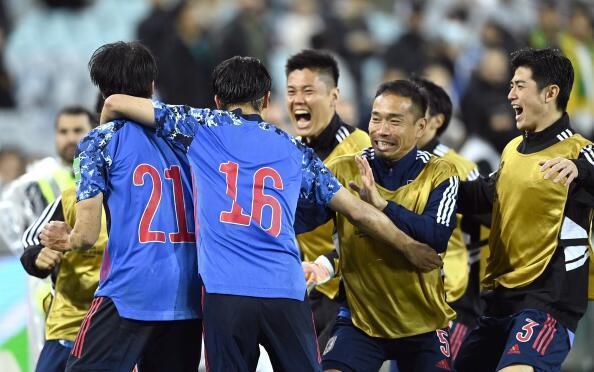 德国杯-多特0-2斯图加特止步16强 吉拉西破门德国杯第三轮，多特客场挑战斯图加特。